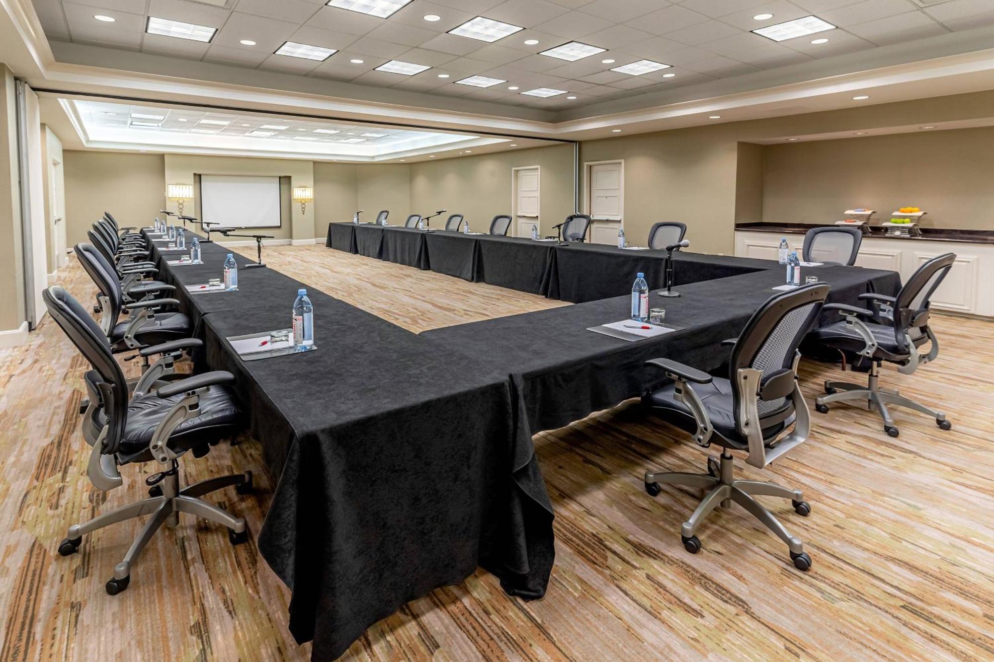 Dallas-Addison Marriott Quorum By The Galleria Buitenkant foto